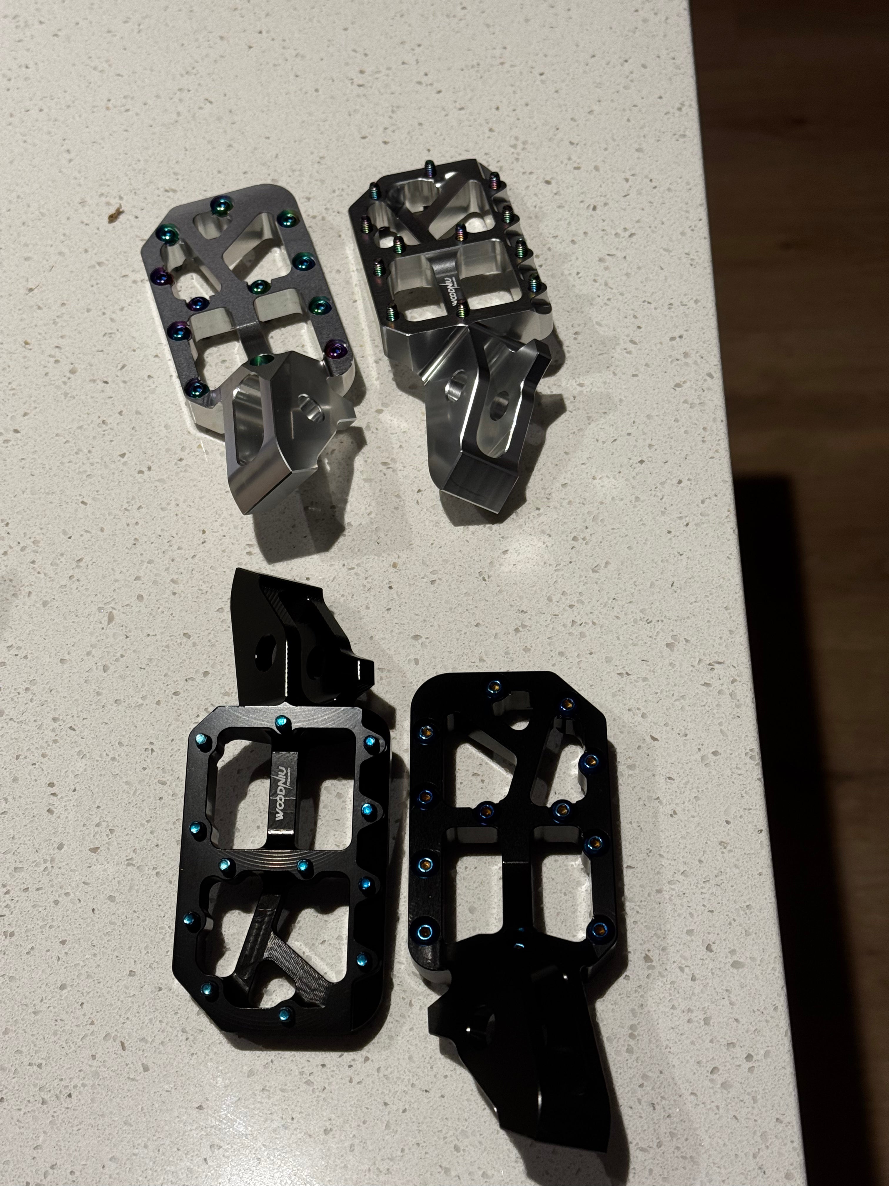 Ultra bee wide pegs