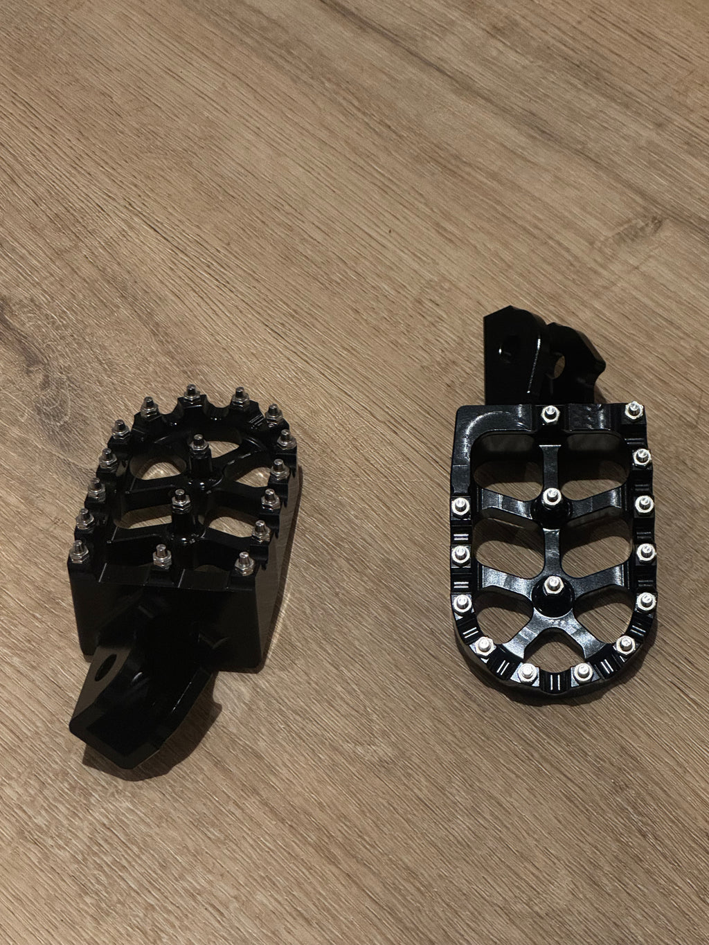 Talaria x3 pegs